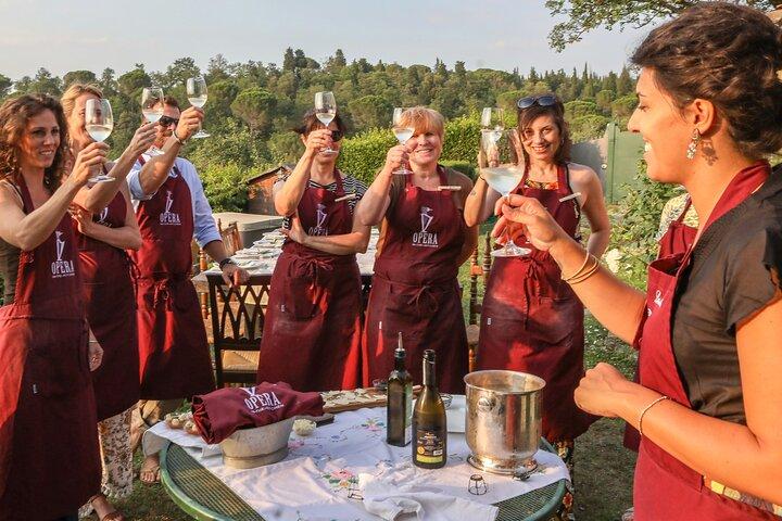 Concerto de ópera ao vivo e degustação de vinhos em Florença