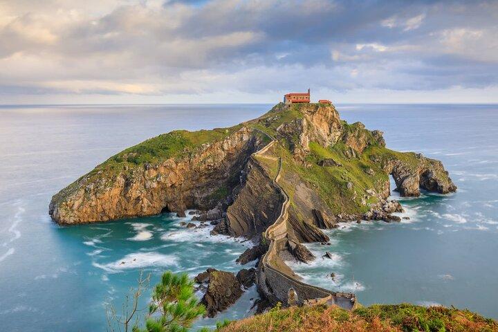 Gaztelugatxe e Guernica da San Sebastian