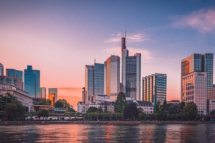 Transfer privado de Munique para Frankfurt com 4h de passeios turísticos