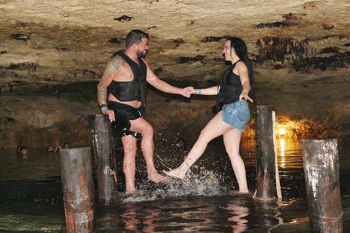 Circuito Tirolesa com Cenote e Almoço Incluído