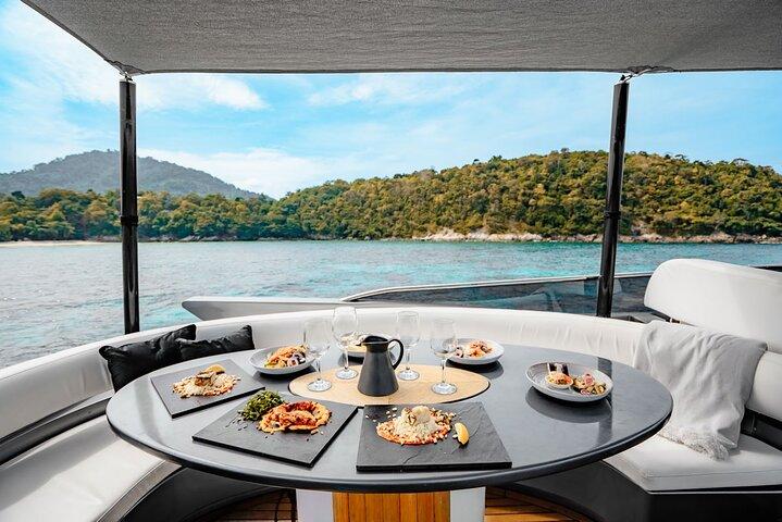 ハイプ ヨット : プーケット発クラビ諸島とパンガー湾の VIP ツアー