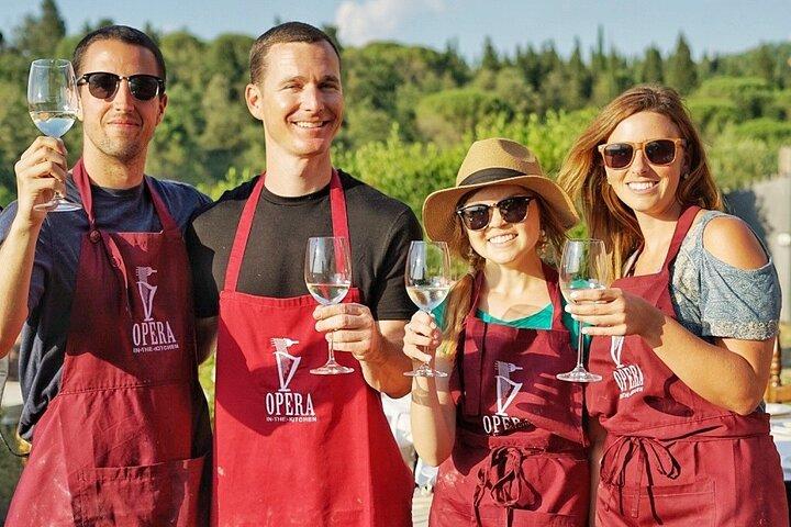 Authentieke Italiaanse pastacursus en lunch in historische Toscaanse villa
