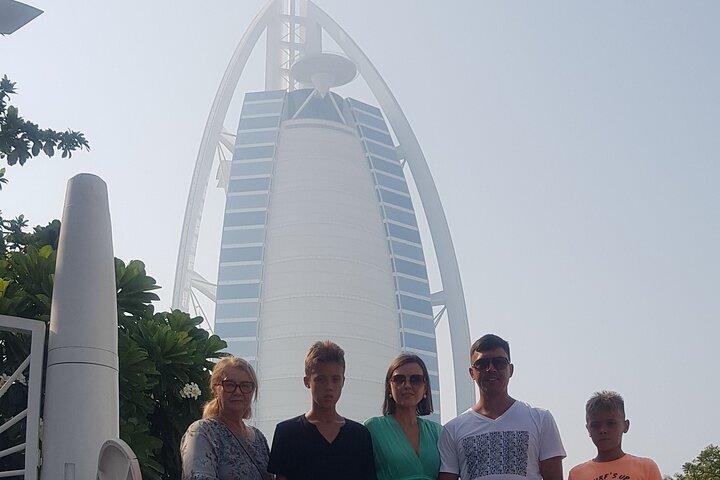 4 timers Dubai Private City Tour op til 5 personer dag eller nat