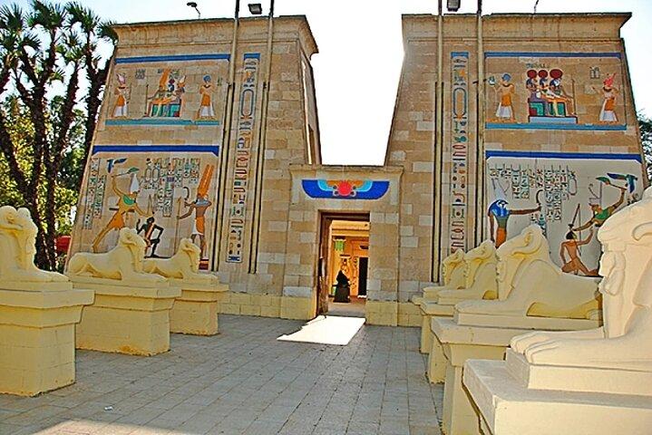 Tour de medio día por la aldea faraónica de El Cairo