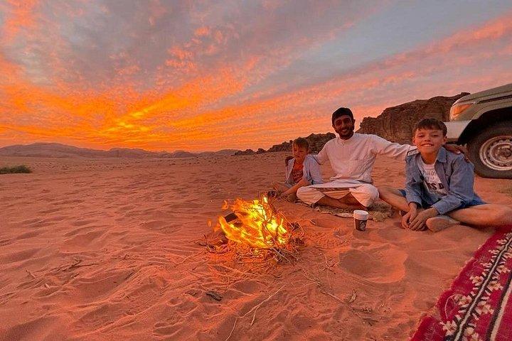 Explore Wadi Rum: Jeep Tour, Bed and Breakfast, and Dinner