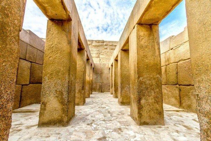 Giza Pyramids Sphinx Memphis e Saqqara Tour Privado
