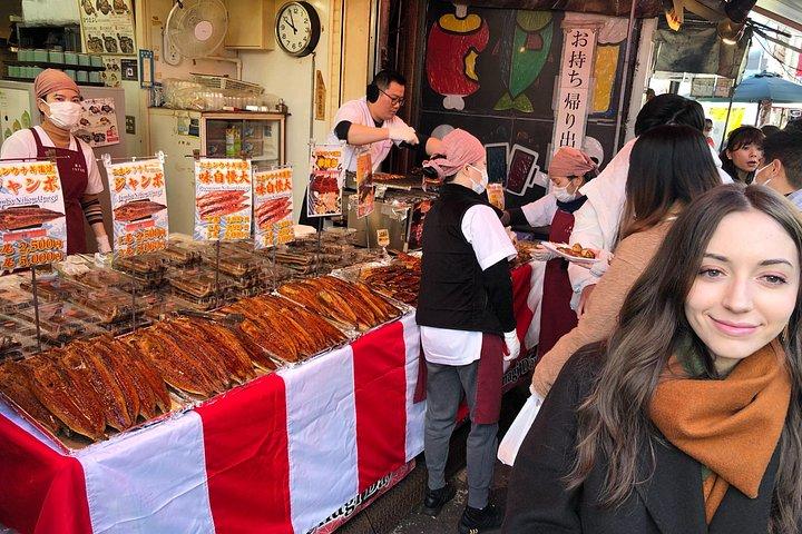 海から箸へ 築地市場 地元専門家が食のツアー