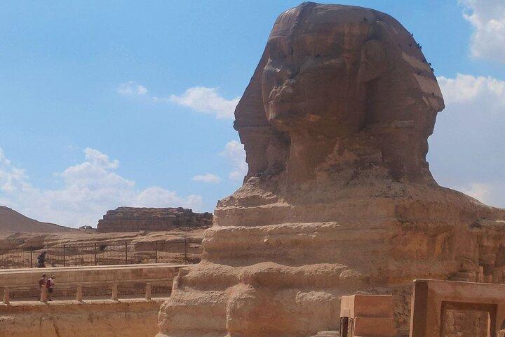Explore Giza pyramids & Sphinx: Half-Day Historical Tour