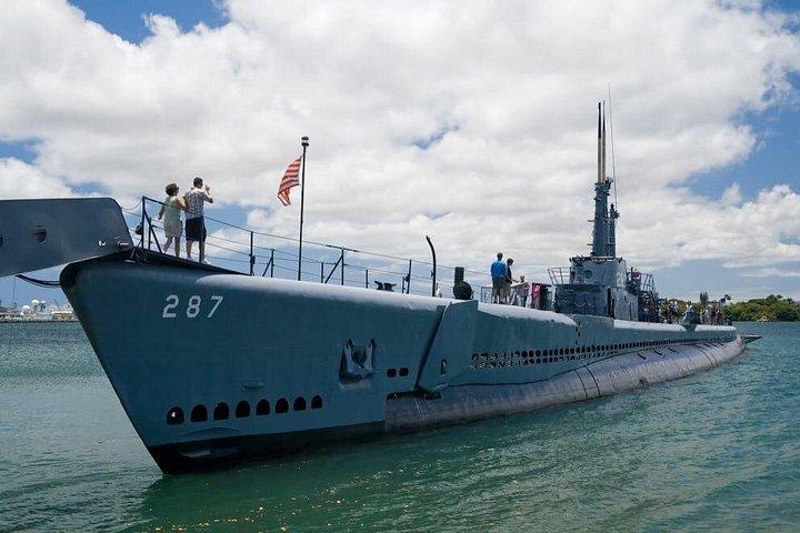真珠湾、USS アリゾナ記念館、戦艦ミズーリを探索