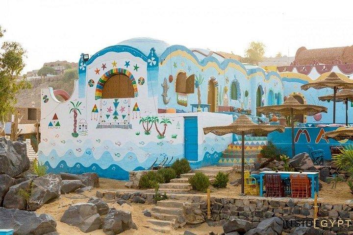 アスワンのヌビアの村と音と光のフィラエ寺院での 2 日間