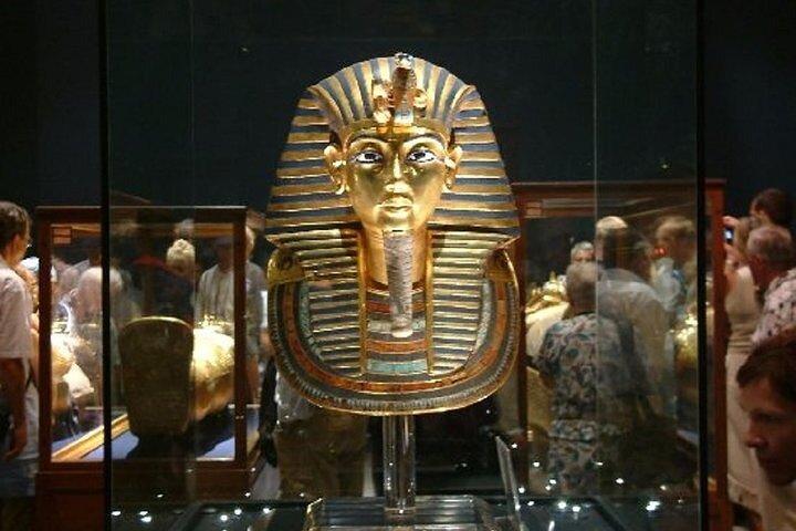 Cairo Day Trip from Hurghada Private Tour All-Inclusive W Lunch