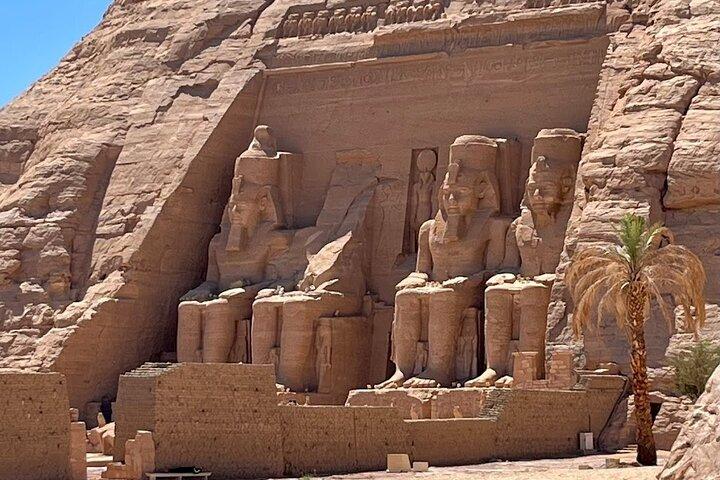 Excursión privada de un día de Luxor a Abu Simbel – Guía y entradas incluidas