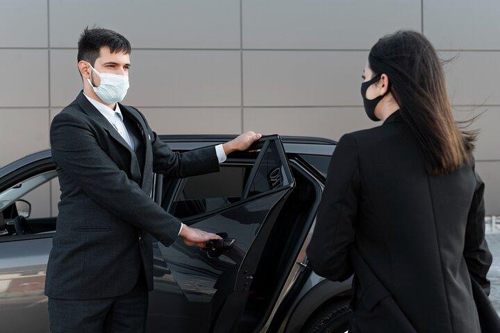 Private Airport Transfer in Abu Dhabi