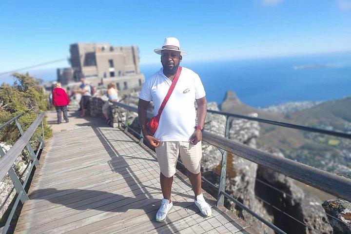 Cape Point, Boulders Beach Penguin Colony & Table Mountain Tour