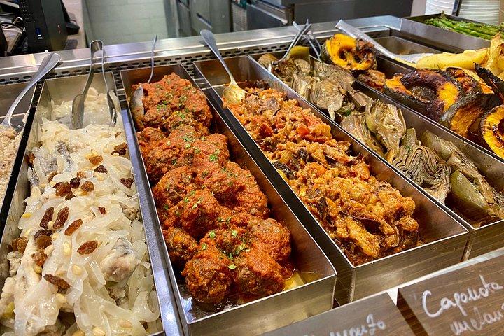 チチェッティと郷土料理のあるヴェネツィア市内中心部のおいしい屋台ツアー