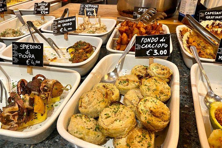 チチェッティと郷土料理のあるヴェネツィア市内中心部のおいしい屋台ツアー
