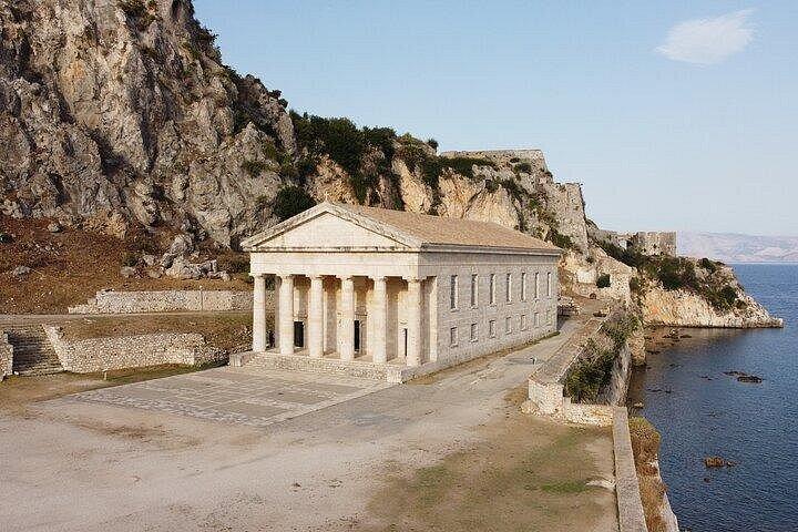 Walks of Corfu - 一流のガイドによる少人数制ウォーキングツアー