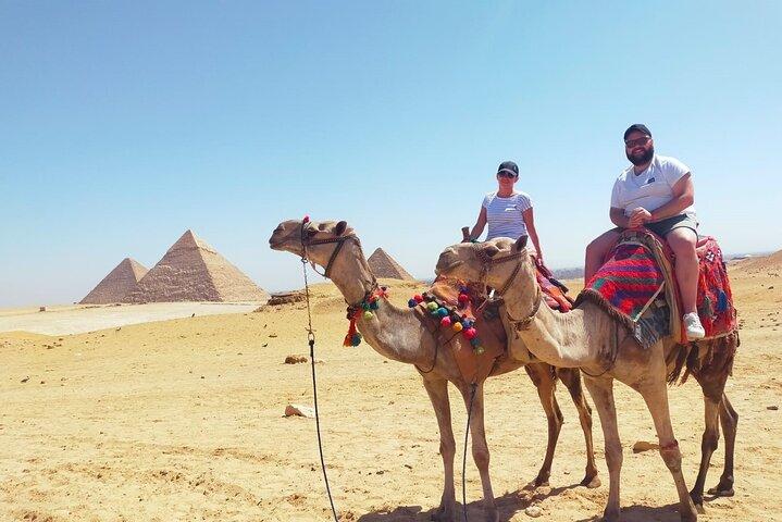 Full day tour to Giza, Saqqara, Memphis and Dahshor with Egyptian Lunch