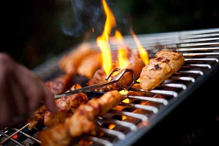 Premium Private Desert Safari by 4x4 Vehicle with BBQ Dinner