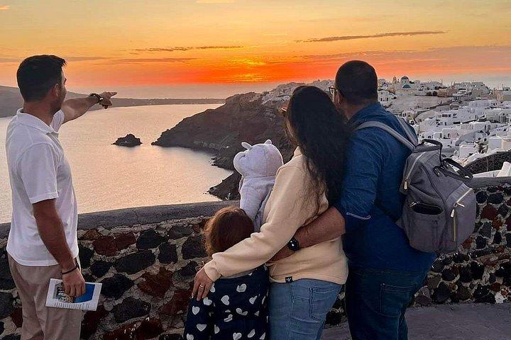 SANTORINI PRIVATE TOUR with Flexible Itinerary & Pickup