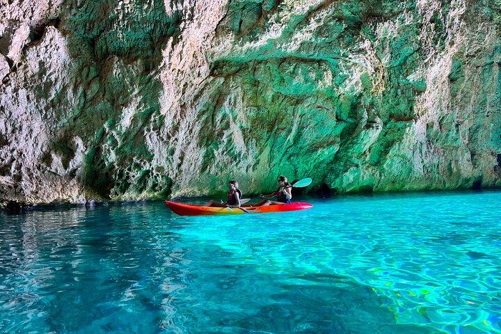 Cova dels Orguens: passeio de caiaque e mergulho com snorkel em cavernas em Javea