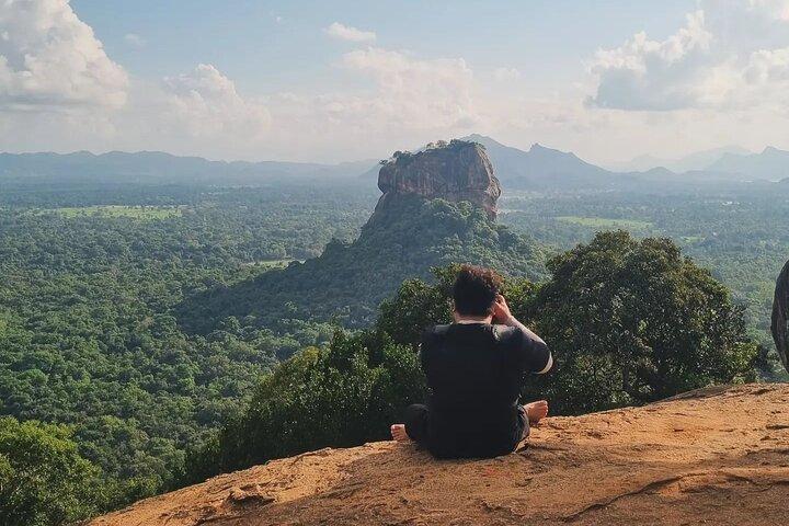 Heldags privat tur till Sigiriya och Dambulla