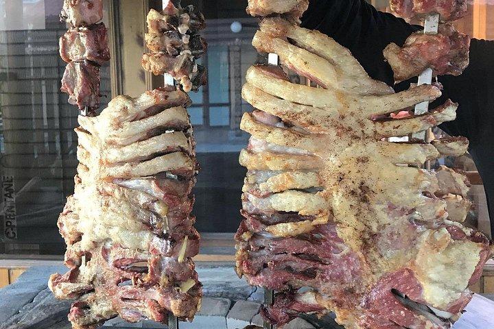ペトログリフから炎の塔までプライベートアゼルバイジャンツアー3泊