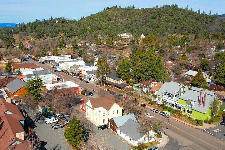 パイとツルハシ：カリフォルニア州ジュリアンの歴史散策ツアー