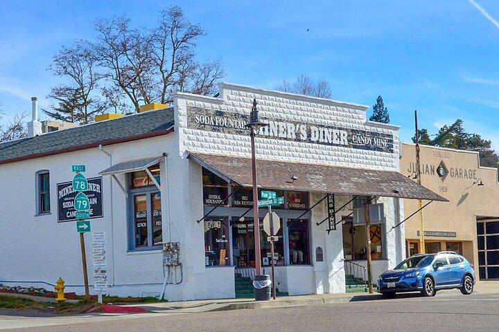 パイとツルハシ：カリフォルニア州ジュリアンの歴史散策ツアー
