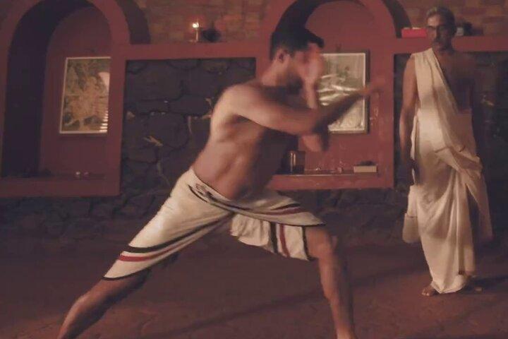 Scopri il workshop Kerala Soul Kalari e il tour culturale Theyyam