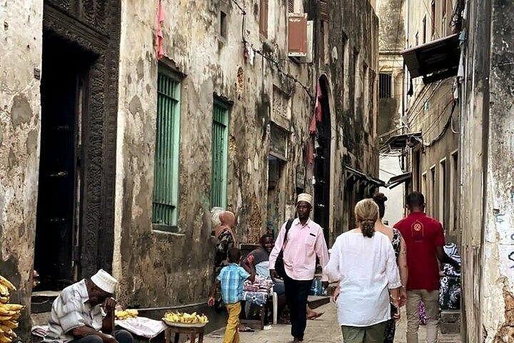Passeio a pé pelos destaques da Cidade de Pedra de Zanzibar