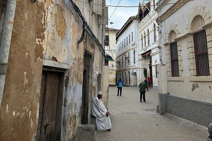 Passeio a pé pelos destaques da Cidade de Pedra de Zanzibar