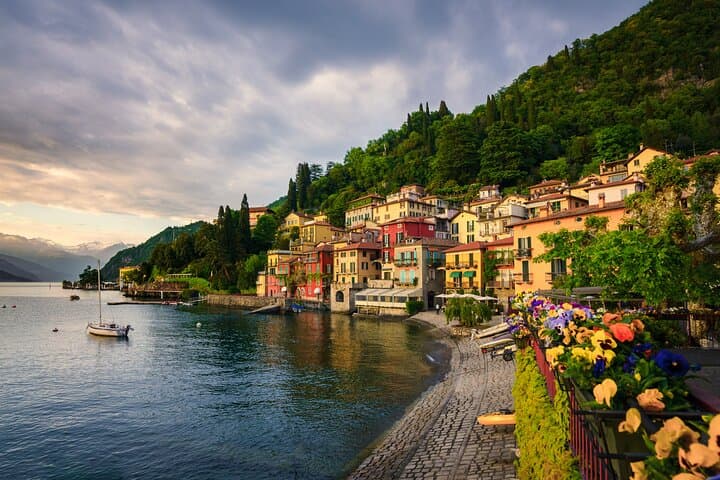 Private Professional Photoshoot Session in Lake Como