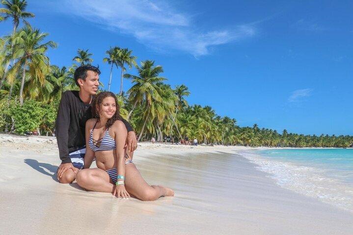 Saona Island VIP Tour: Hidden Beaches, Snorkeling & Mano Juan