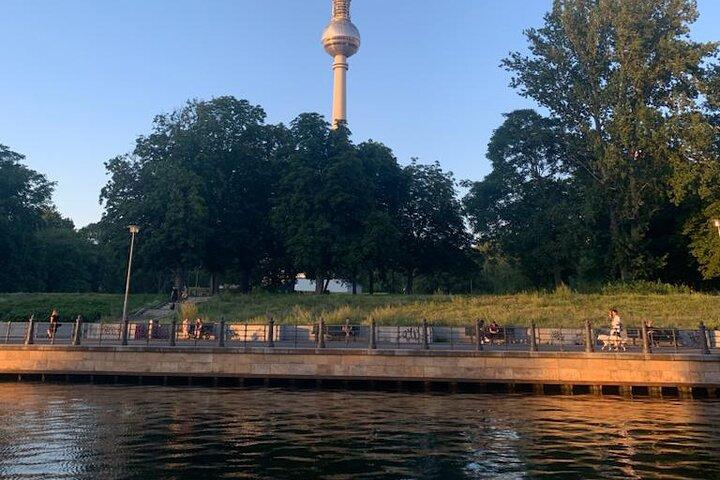 Berlin Private Tour Ost und West mit dem Auto