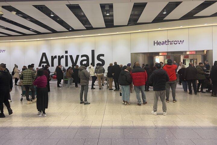 ヒースロー空港からガトウィック空港まで | プライベート送迎