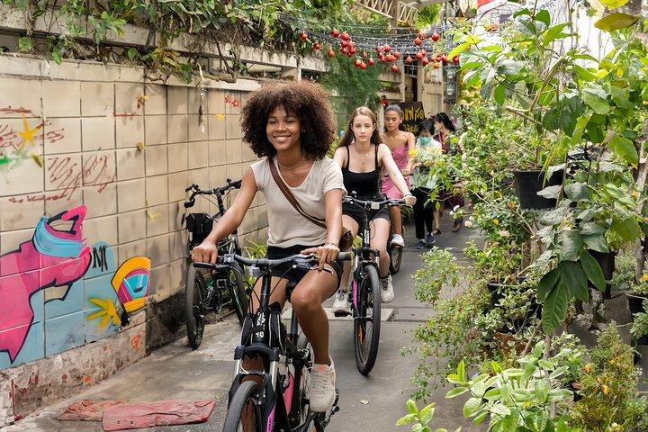 Incontournable : Visite cachée à vélo et gastronomique de Bangkok