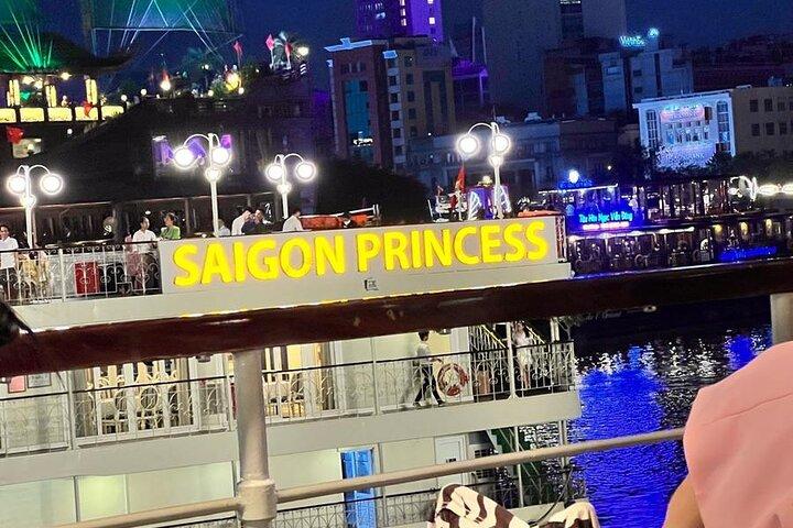 Ben Thanh Princess lyxig middagskryssning i Ho Chi Minh City