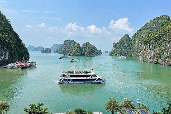 La Casta Daily Cruise Explore a Baía de Halong em um tour de um dia