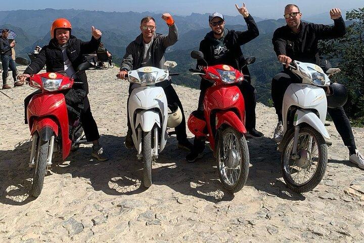 2-daagse motor Ha Giang Loop Tour met Easy Rider of zelfrijdend