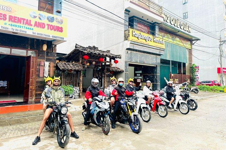 2-daagse motor Ha Giang Loop Tour met Easy Rider of zelfrijdend