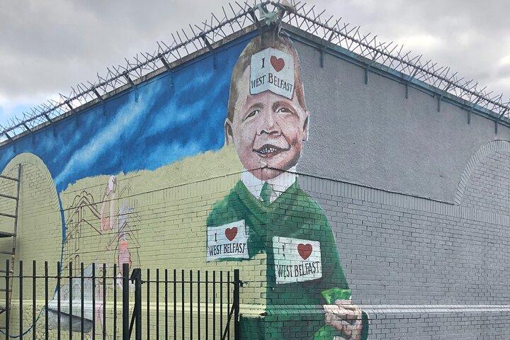 Tucks West Belfast Política & Mural Tour