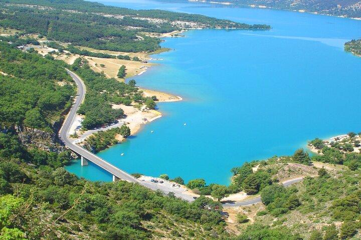 Tour di un'intera giornata alle Gorges du Verdon e ai campi di lavanda da Nizza