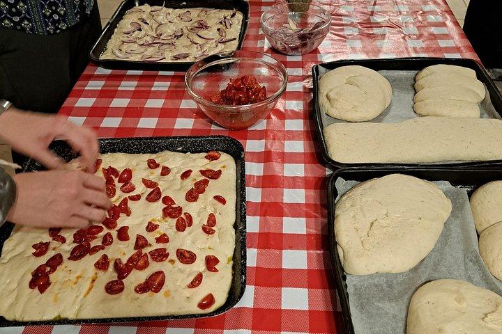 Apulian Cooking Class with Dinner in the Vineyard and Wine