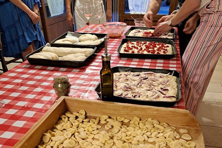 Apulian Cooking Class with Dinner in the Vineyard and Wine