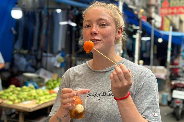 Manila Food Tour Experience with Local Guide