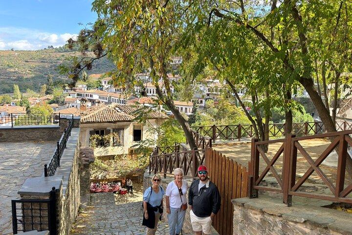 Landausflüge: Private Sirince Village & St. John Basilica Tour