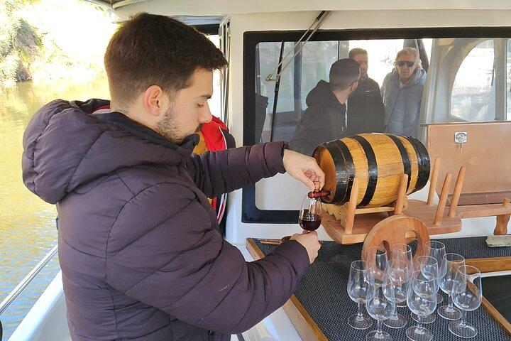 Van Porto Private Tour Douro Valley twee wijnhuizen, lunch en boot.