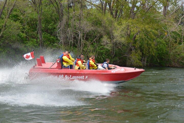 Begeleide speedboottocht op de St-Lawrence