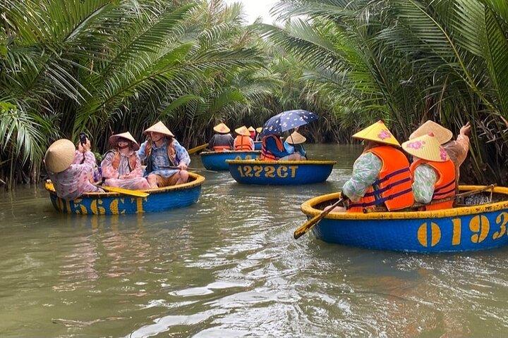 Visite du sanctuaire de My Son et Bay MauCoconut Village pour monter en bateau-panier